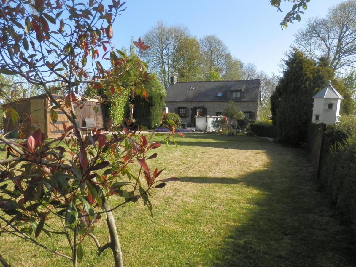 La Petite Cretouffiere - Naturiste Accommodation - Adult Only Colombiers-du-Plessis Luaran gambar