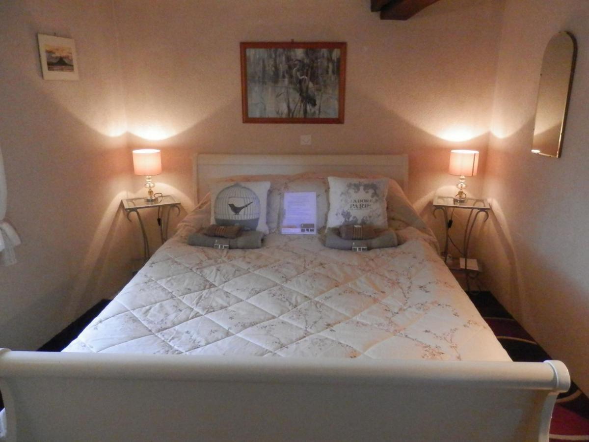 La Petite Cretouffiere - Naturiste Accommodation - Adult Only Colombiers-du-Plessis Luaran gambar